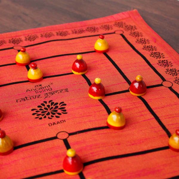 Native Game: Daadi game/Navakankari/Nine men's morris board game (Crafted in Raw Silk) - Image 2