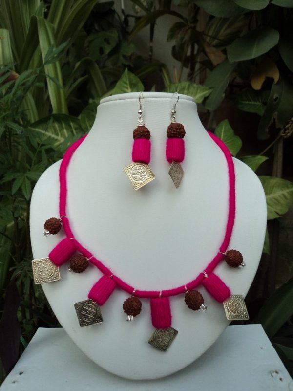 Magenta Rangakriti Handmade Jewellery Set