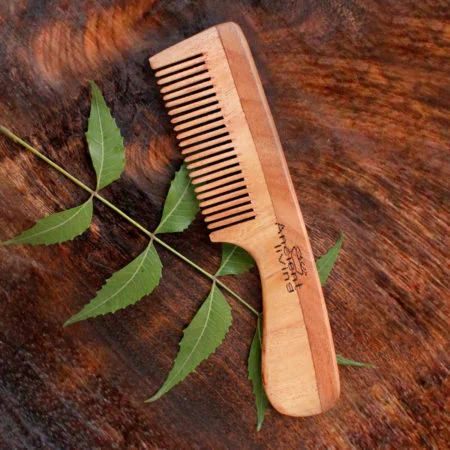 comb with handle