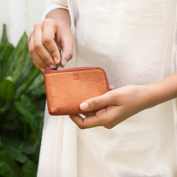 Eco-friendly-sustainable-compact-pouch
