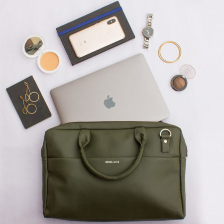 laptop-olive-lifestyle