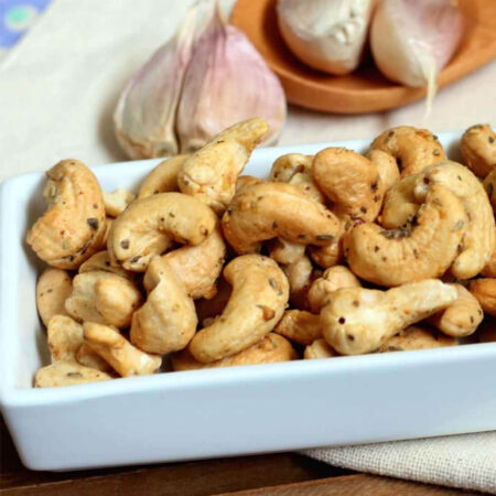 Burnt Garlic Cashews